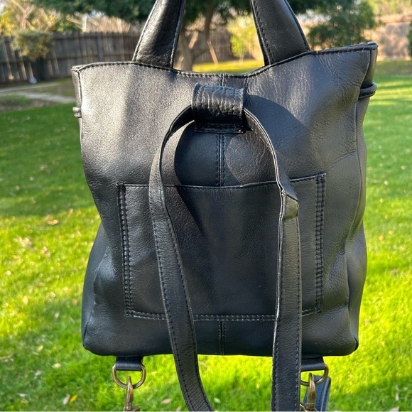 Vintage Hobo International 3-in-1 Black Leather Handbag/Shoulder/Backpack main image 15